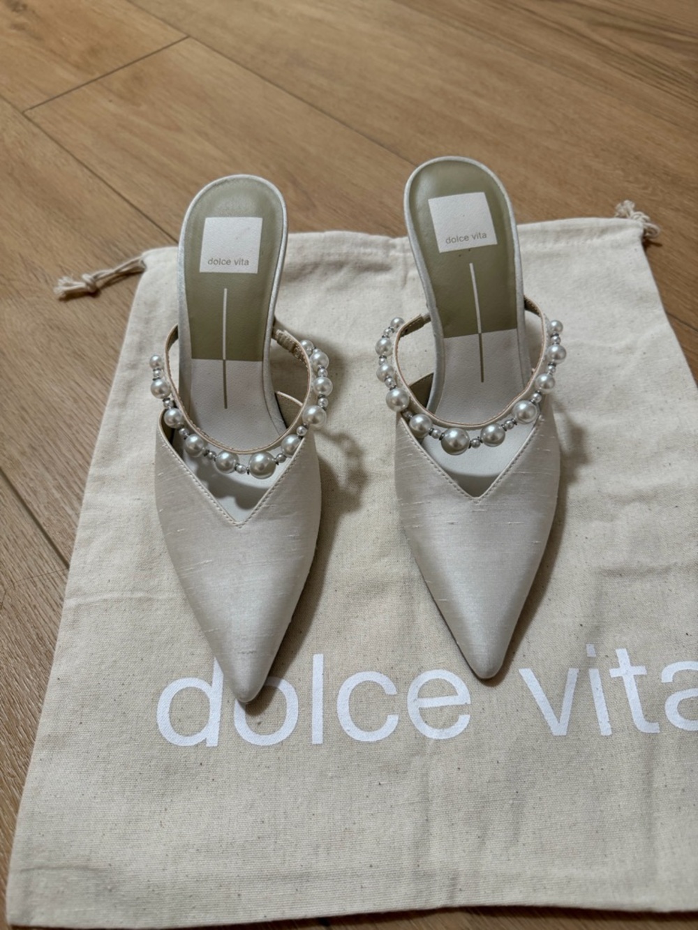 Dolce Vita Kanika Pearl Heels